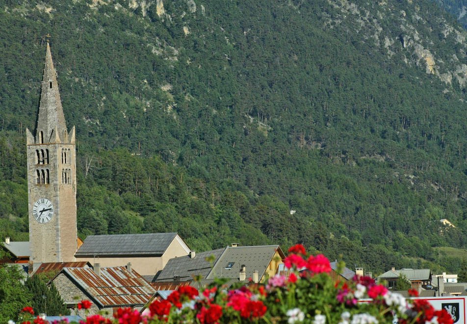 Serre Chevalier Village