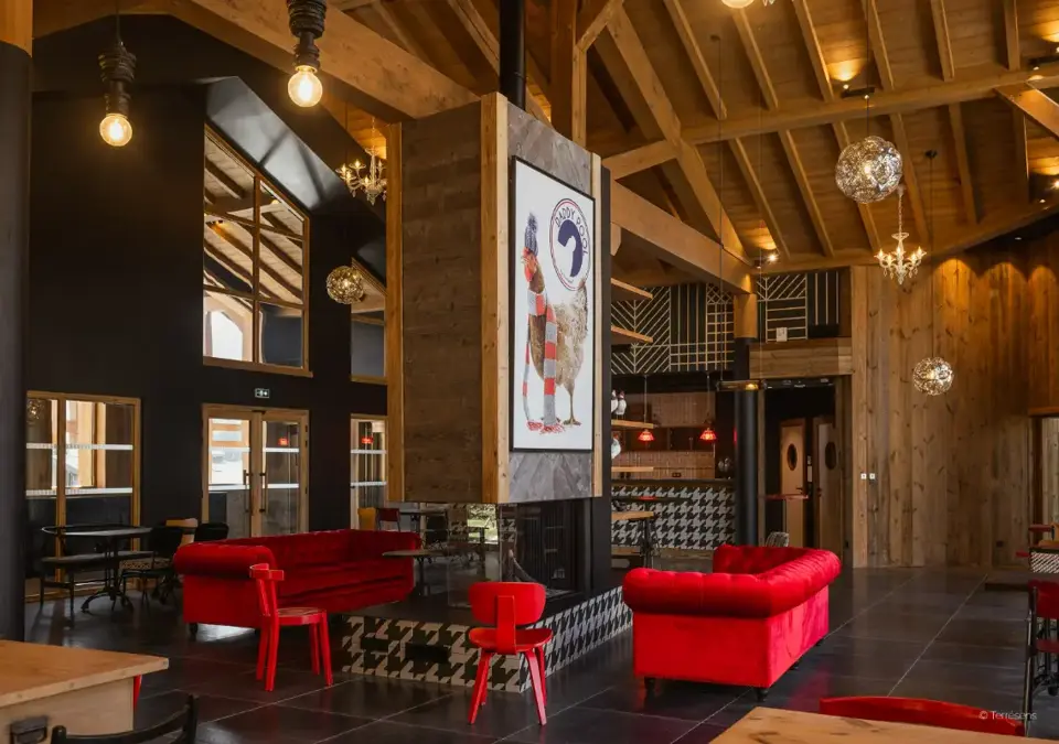 l'Eclat des Veriaz-Megeve-Bar area (1).webp