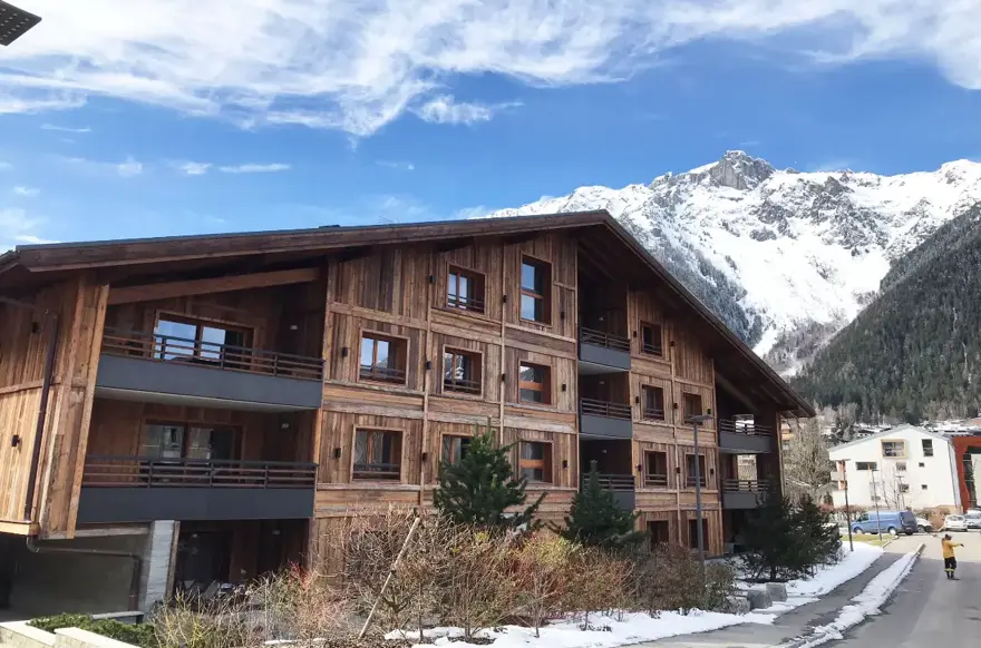 Le Cristal de Jade-Chamonix-Exterior (©XSPR) (2).webp