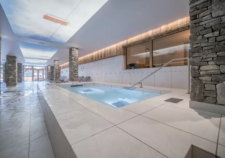 Sky-La Rosiere-Plunge pool (1).webp