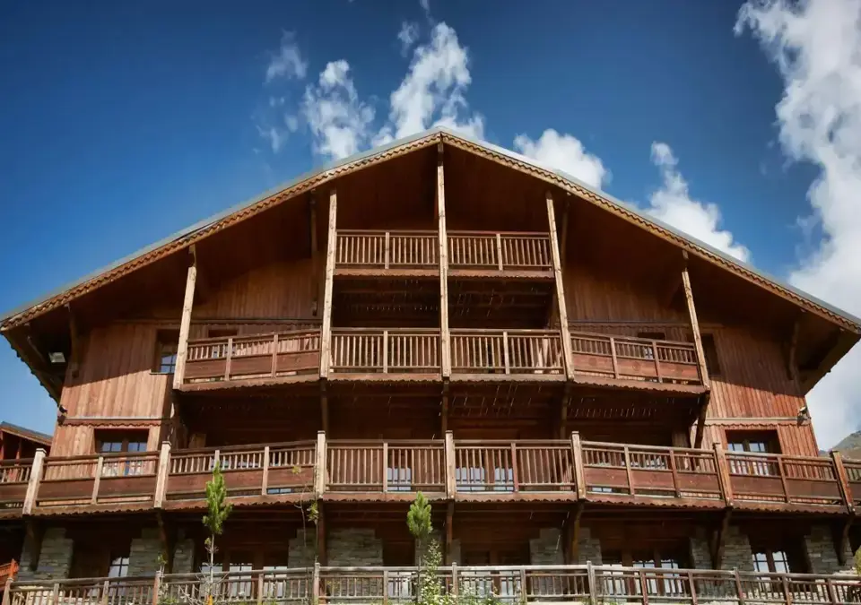 Chalets du Soleil-Les Menuires (1).webp