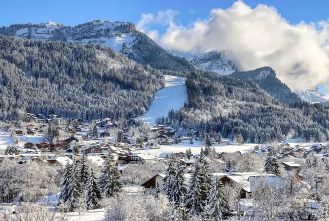 Les Carroz d'Araches village(Bouilleurdephoto) (1).webp
