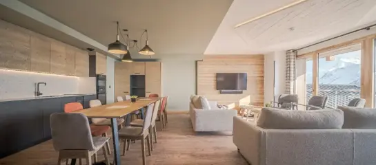Duplex apartment 502 sleeping 14 (c.149m2):