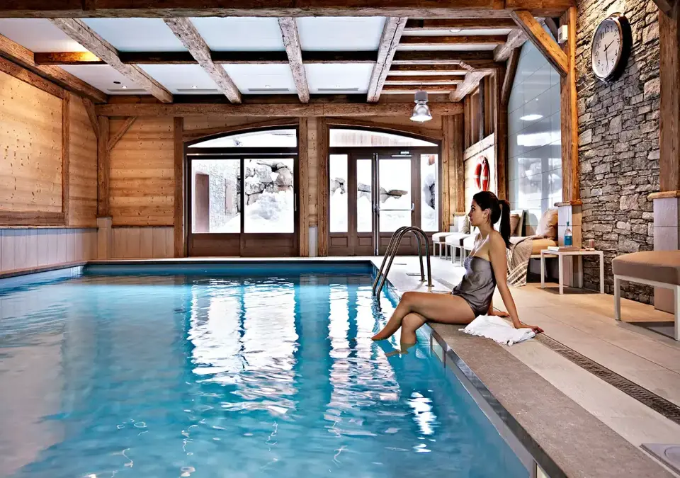 Le Ruitor-Sainte Foy-Indoor pool (1).webp