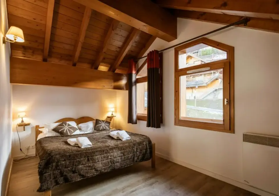 Adrien-Valloire-Apt 4 (1).webp