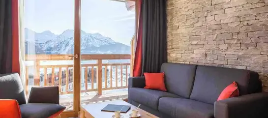 1 bedroom + alcove family suite apartment sleeping 4 (c.52m2):