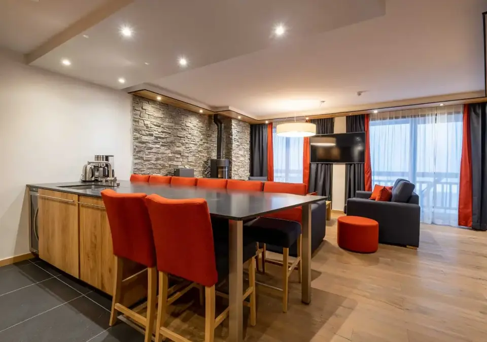 Alparena-3 bed superior apt (©ManuReyboz) (8).webp