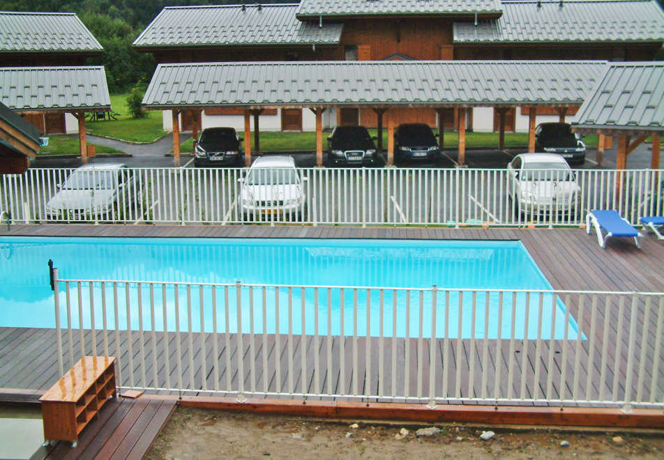 Les Fermes de Samoens, Samoens (self catered apartments) - Outdoor Pool (Summer only)