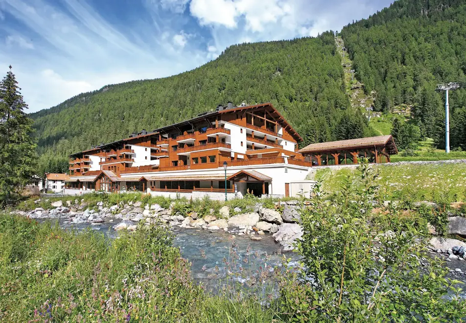 Les Portes du Mont Blanc, Vallorcine (self catered apartments)