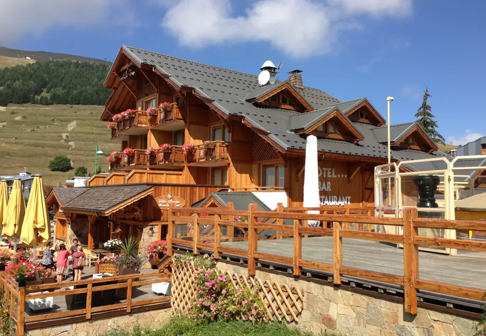 Cote Brune, Les 2 Alpes (hotel) - Terrace