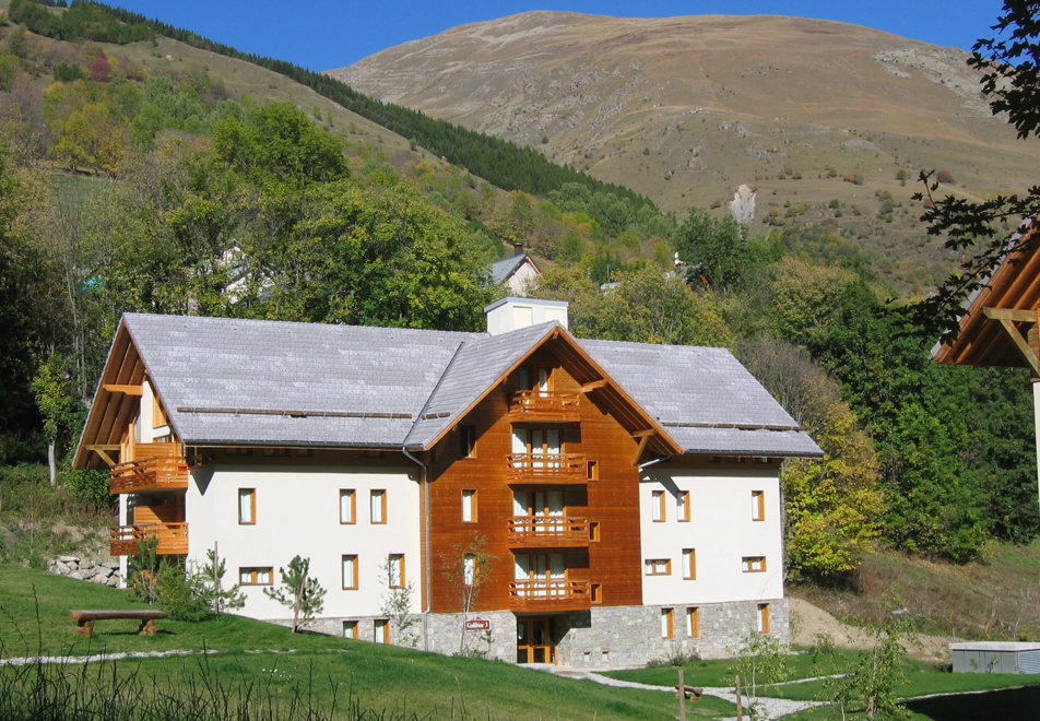 Les Chalets du Galibier, Valloire (self catered apartments)