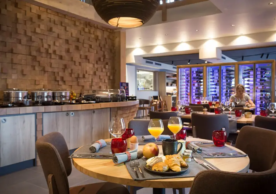 Alparena-La Rosiere-Restaurant (©manureyboz) (2).webp