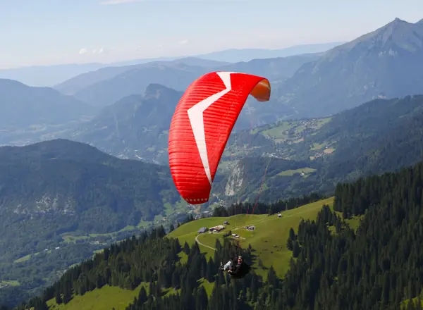 Les Carroz Paragliding