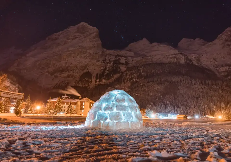 Igloo-©Ariane-Fornia-Office-de-Tourisme-de-Pralognan-la-Vanoise.webp