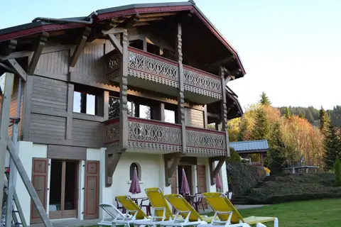 Delphine, Les Gets (self catered chalet)