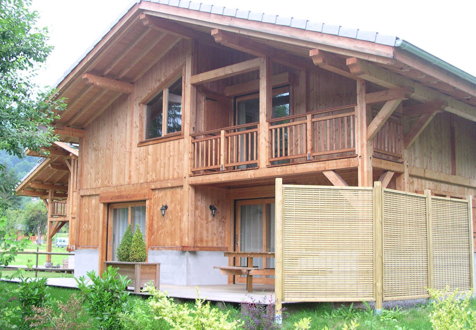 Chalet Isabelle, Samoens (self catered chalet) - Exteriors