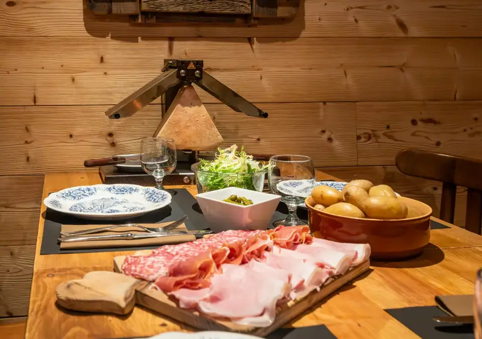 Carlina hotel and apartments-BellePlagne-Restaurant L'Ercheu.webp
