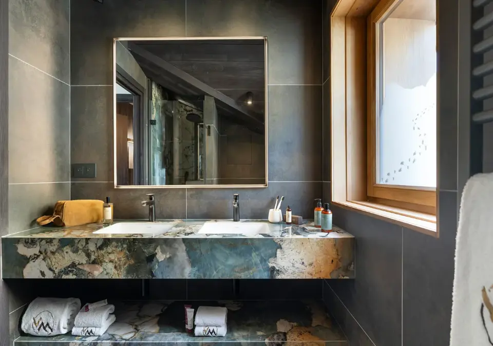 Skadi-Val d'Isere-Typical apartment (9).webp