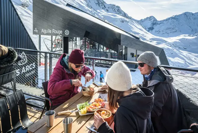 Arc 2000 Varet-restaurant (©Juliette Rebour).webp