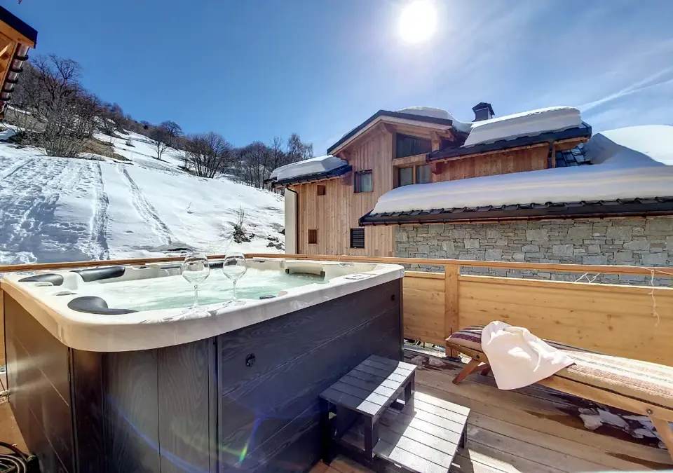 Chalet Edelweiss-Le Bettex-Hot tub .webp