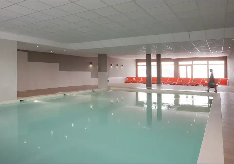 Etoile des Cimes-Sainte Foy-Indoor pool (©ManuReyboz).webp