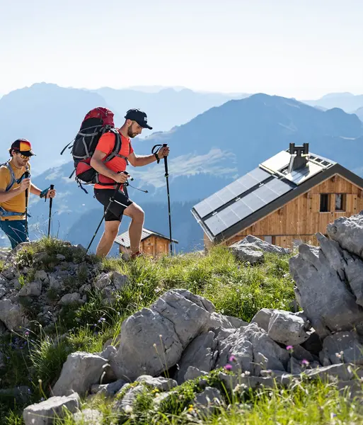 SUMMER HEADER-Grand Bornand walking-2000px (3).webp