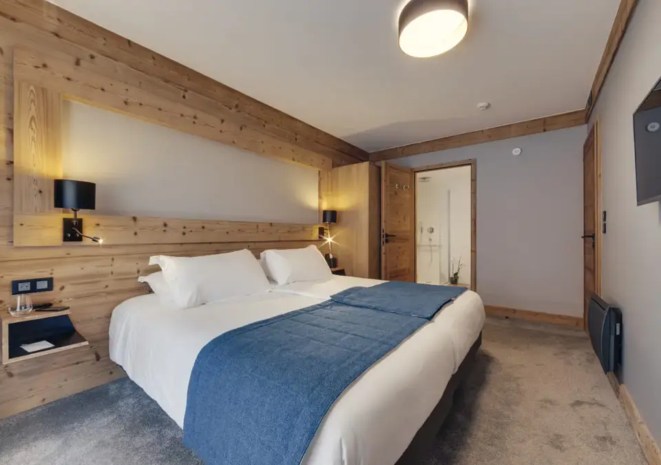 Avancher Hotel-Val d'Isere-Junior suite (4).webp