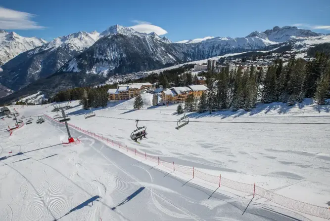 Courchevel chairlift (©Courchevel Tourisme).webp