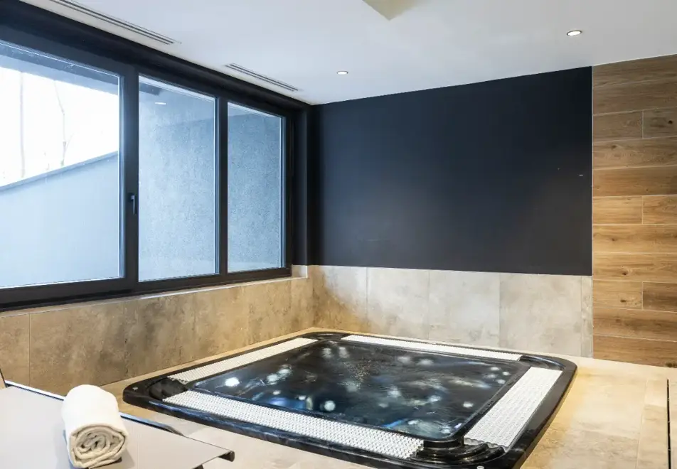 Source de Canopee, Saint Gervais les Bains - Hot tub (©ManuReyBoz)