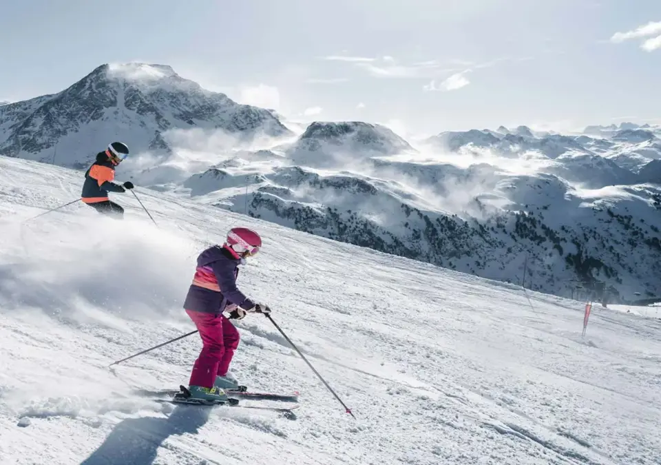 Aussois-Skiing.webp