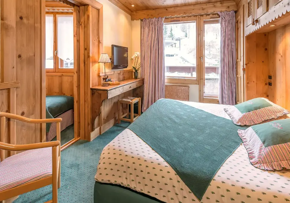 eterlou-meribel-chambre_famille_4personnes (2).webp