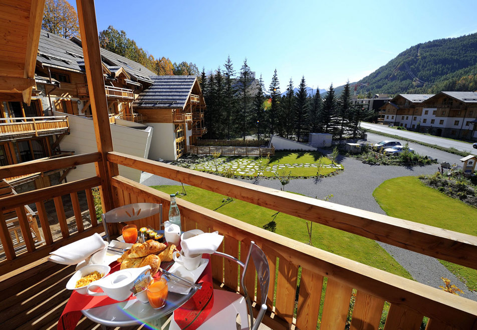 Adret, Serre Chevalier (self catered apartment) - Balcony