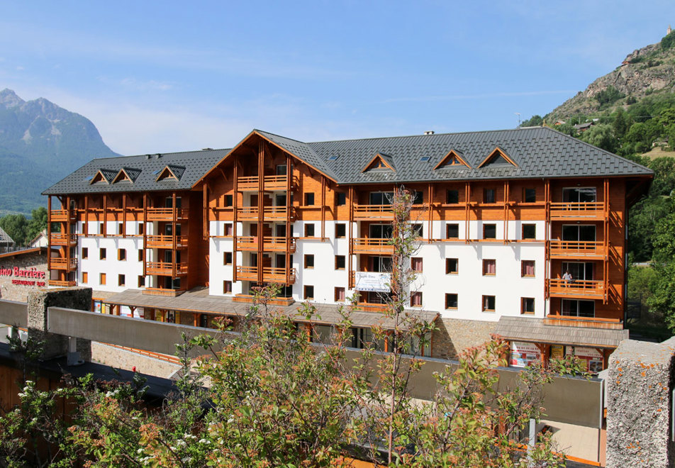 Aigle Bleu, Briancon (self catered apartment) - Exterior