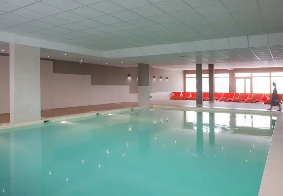 Etoile des Cimes, Sainte Foy (self catered apartments)  Indoor pool