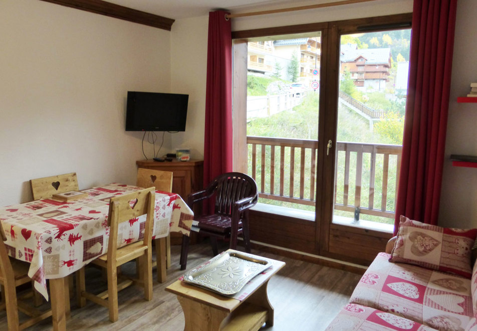 Les Valmonts, Valloire (Self catered apartments) - Living/dining room