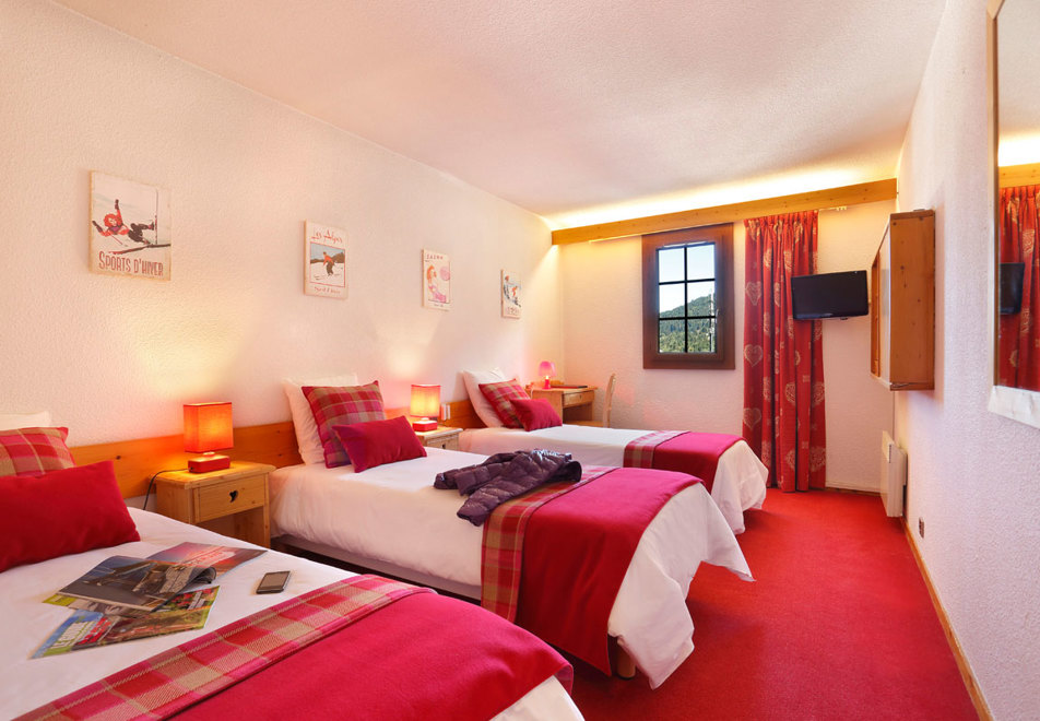 Hotel du Bourg, Valmorel (Hotel) - Family Room (For 3)