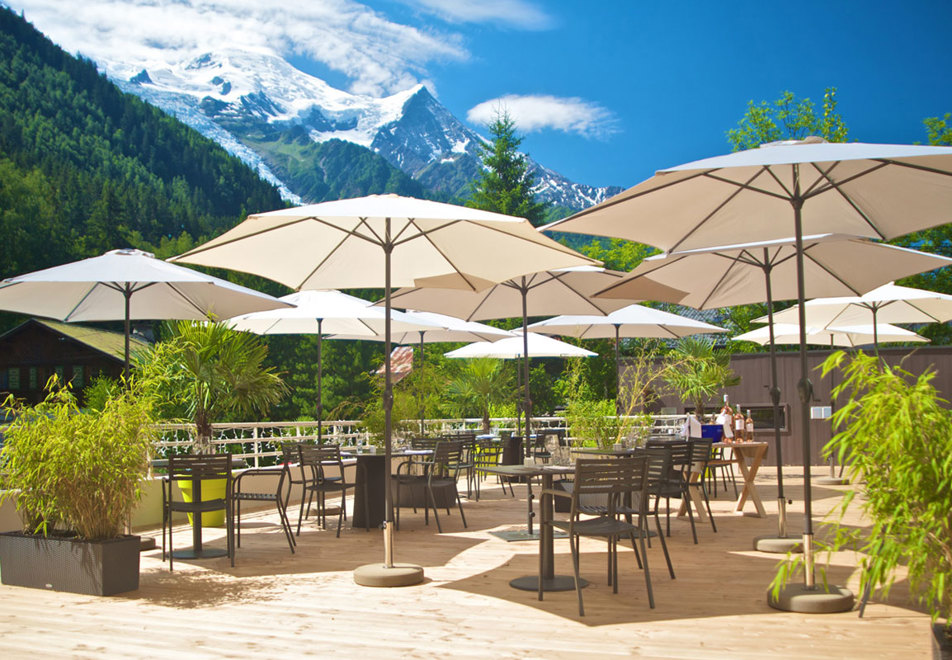Hotel Les Aiglons, Chamonix (hotel) - Stunning views form sun terrace