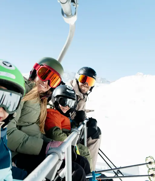 HEADER-Tignes chairlift (©Gregoire Fauquenoi)-2000px (2).webp