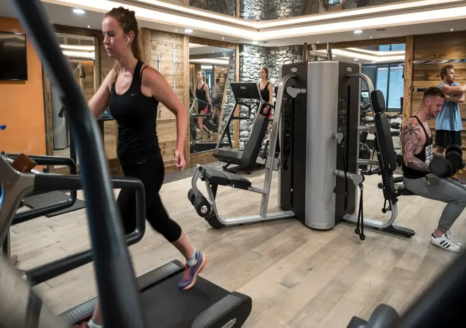 Le Cristal de Jade-Chamonix-Fitness room.webp