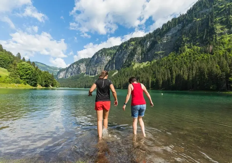 Lac Montriond in Morzine.webp