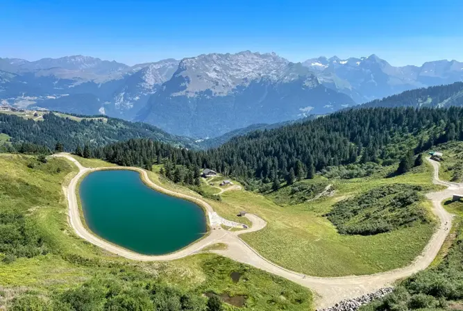 Samoens-Grand Massif (mathildamanziOTsamoens).webp