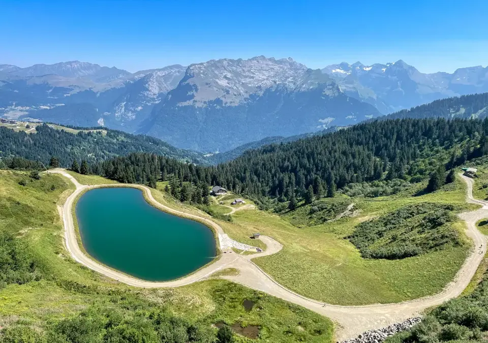 Samoens-Grand Massif (mathildamanziOTsamoens).webp