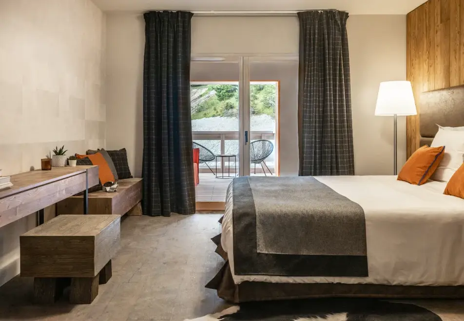 Ecrin Blanc, Courchevel 1650 (hotel) - Typical cocoon superior style