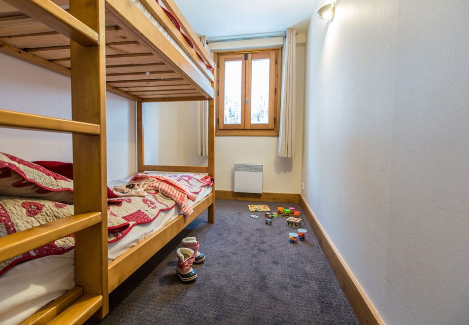 Vallorcine Mont Blanc, Vallorcine (self catered apartment) - Bunk Room