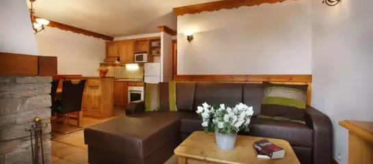 4 bedroom apartment sleeping 8 (c.90m2):