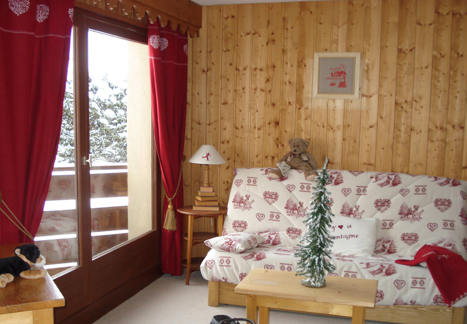 Les Soldanelles, Praz de Lys (self catered apartments) - Living room