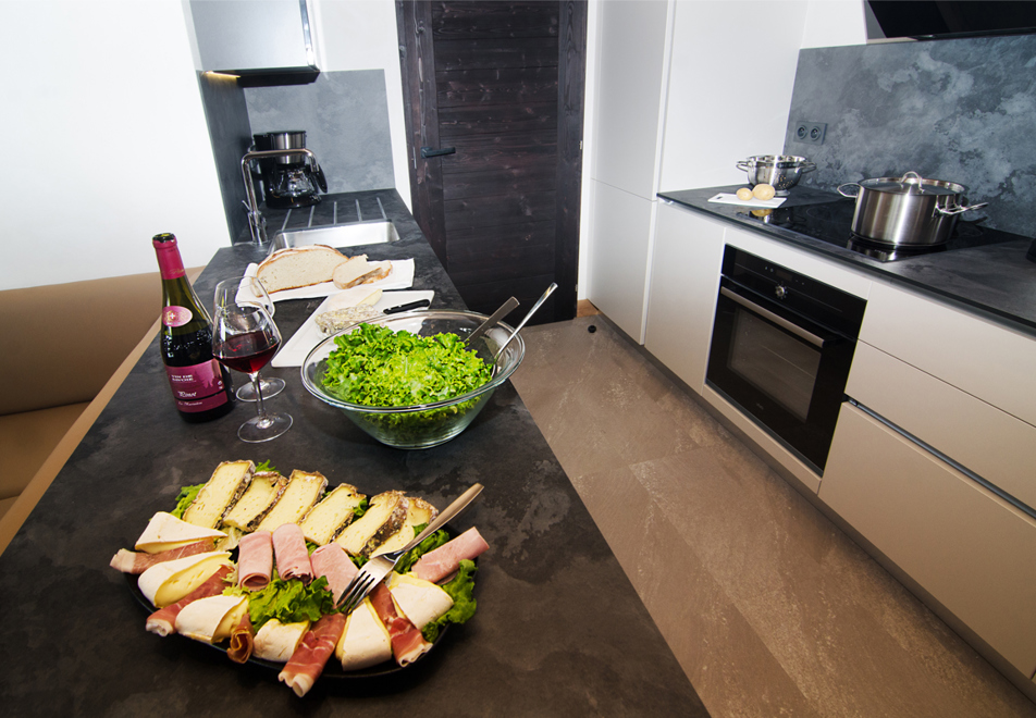 Les Armaillis, Les Saisies (self catered apartments) - Kitchen