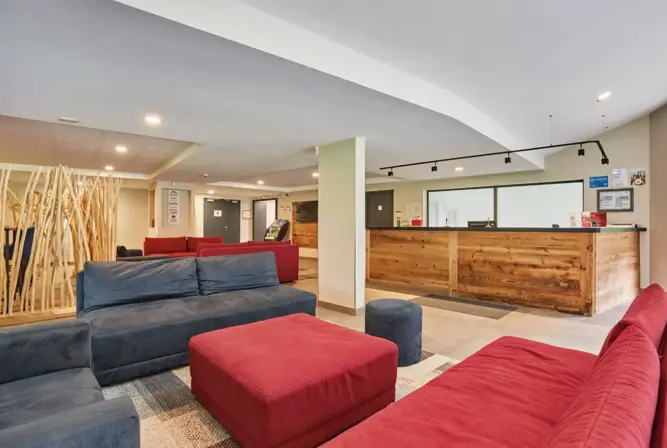 Isatis-Chamonix-Reception.webp
