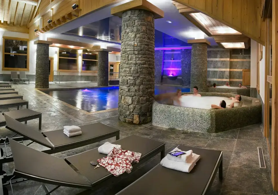 Les Granges du Soleil-La Plagne-Indoor pool (2).webp