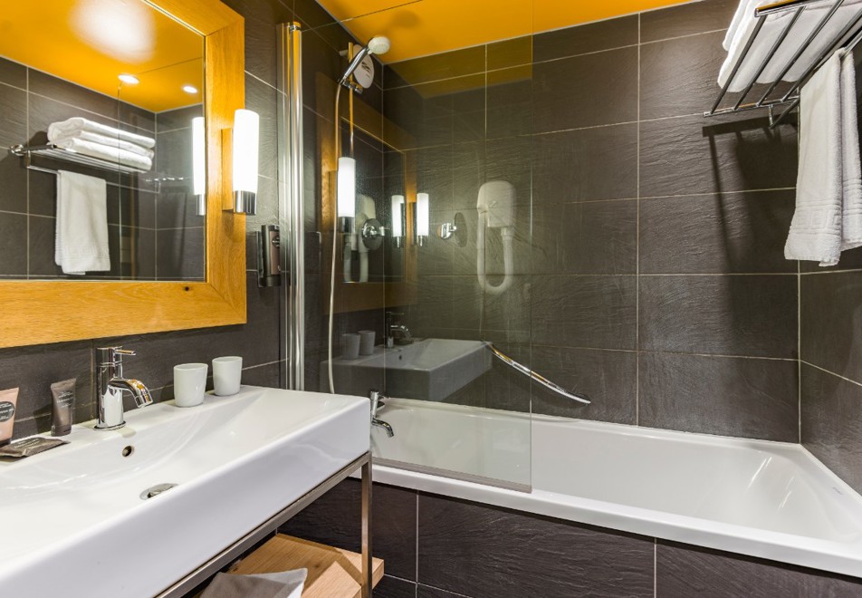 Refuge des Aiglons, Chamonix (hotel) - Bathroom